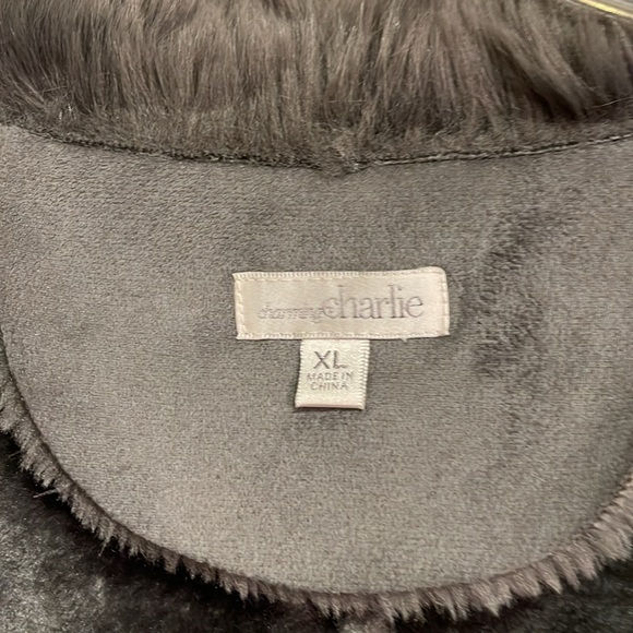 Suede plush lined vest - Picture 2 of 4